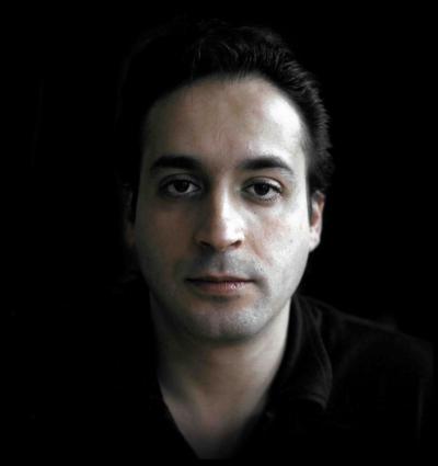 Portret Hafid Bouazza (foto: Joost van den Broek)