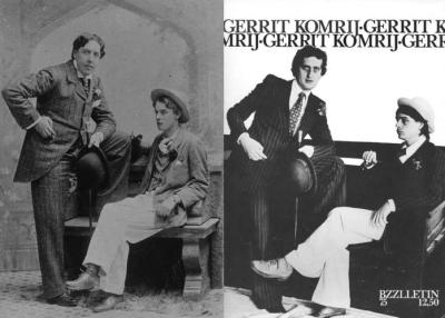 Foto van Gerrit Komrij en Charles Hofman op de cover van Bzzlletin (1980) waarop ze dezelfde pose aannamen als Oscar Wilde en zijn vriend Bosie.