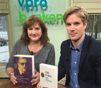 Aleid Truijens en Joost de Vries in het Nederlandse tv-programma ‘VPRO Boeken’