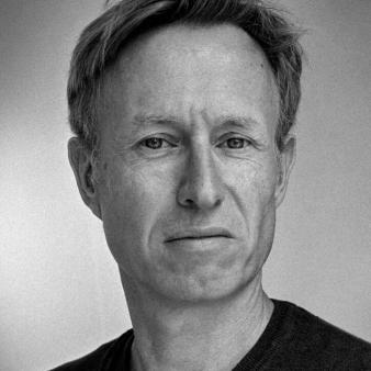 portret Peter Terrin