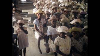 Still uit Leuwsha’s documentaire Moeder Suriname - Mama Sranan.